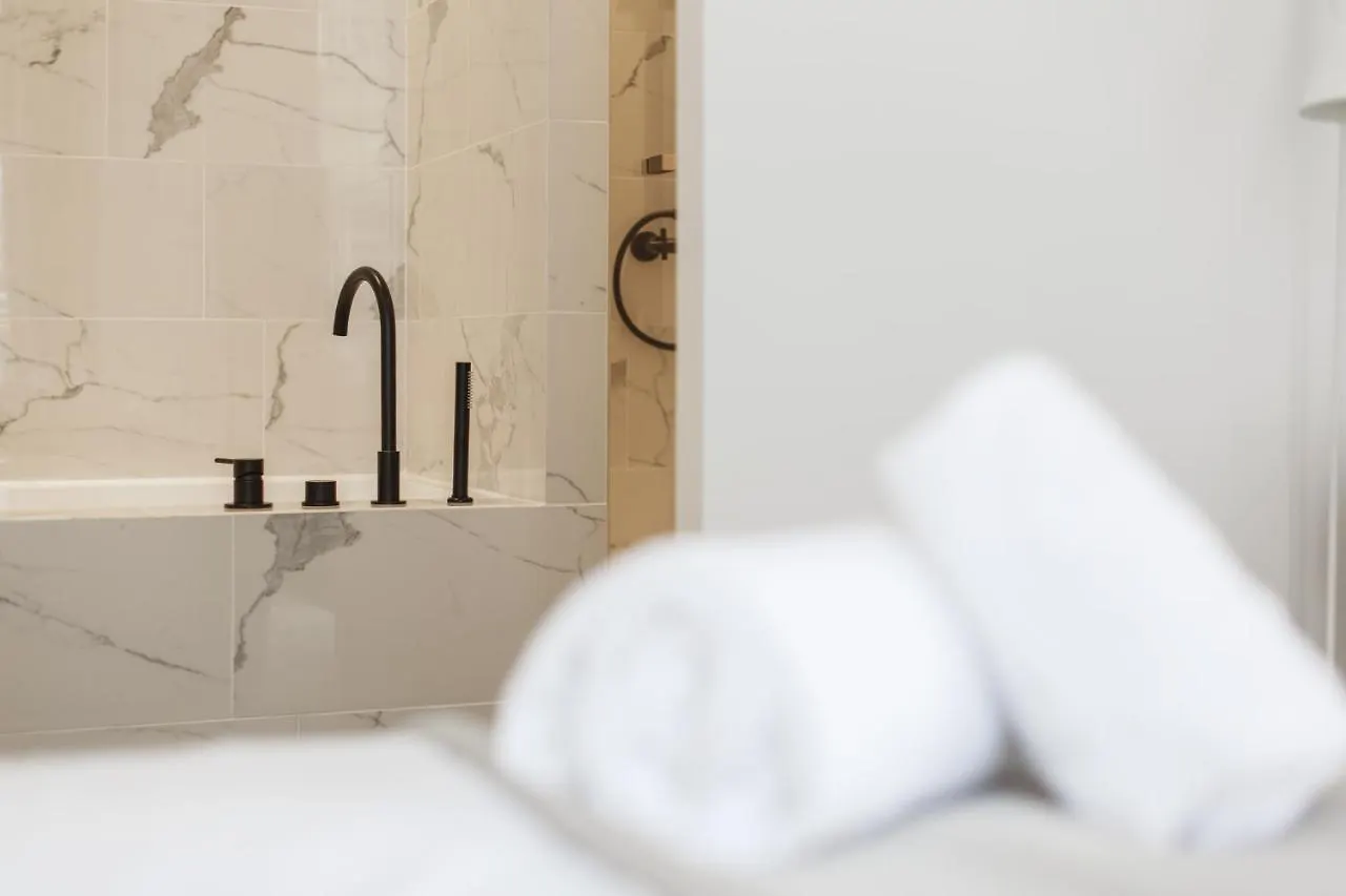 Modern 3bdr/3bath - Louvre Museum/tuileries Apartment Paris