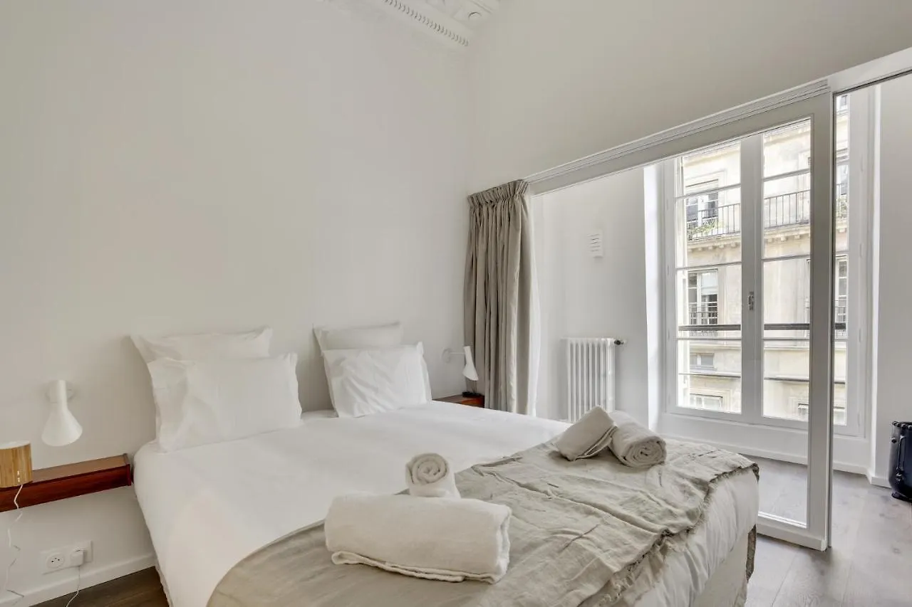 Modern 3bdr/3bath - Louvre Museum/tuileries Appartement *