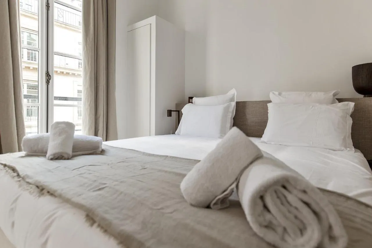 Modern 3bdr/3bath - Louvre Museum/tuileries *
