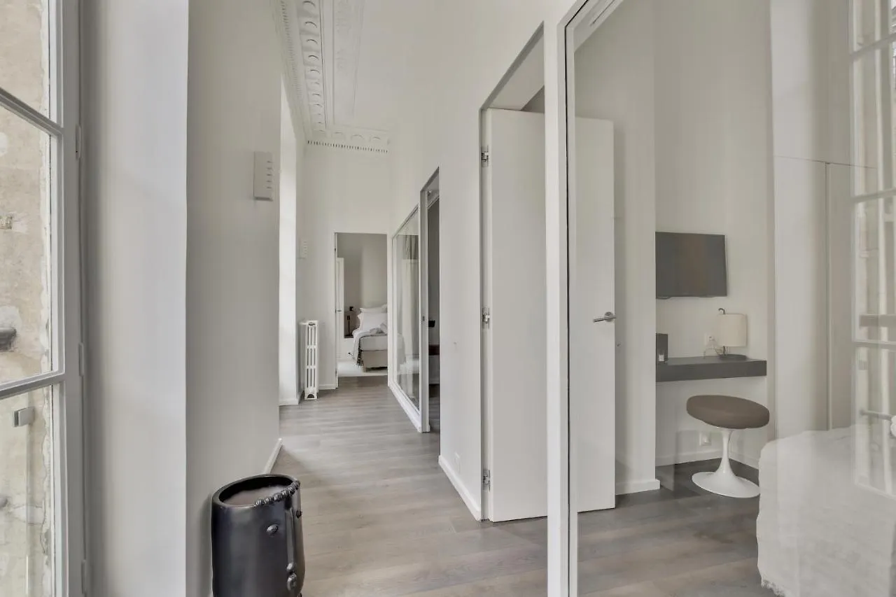Modern 3bdr/3bath - Louvre Museum/tuileries * Parijs